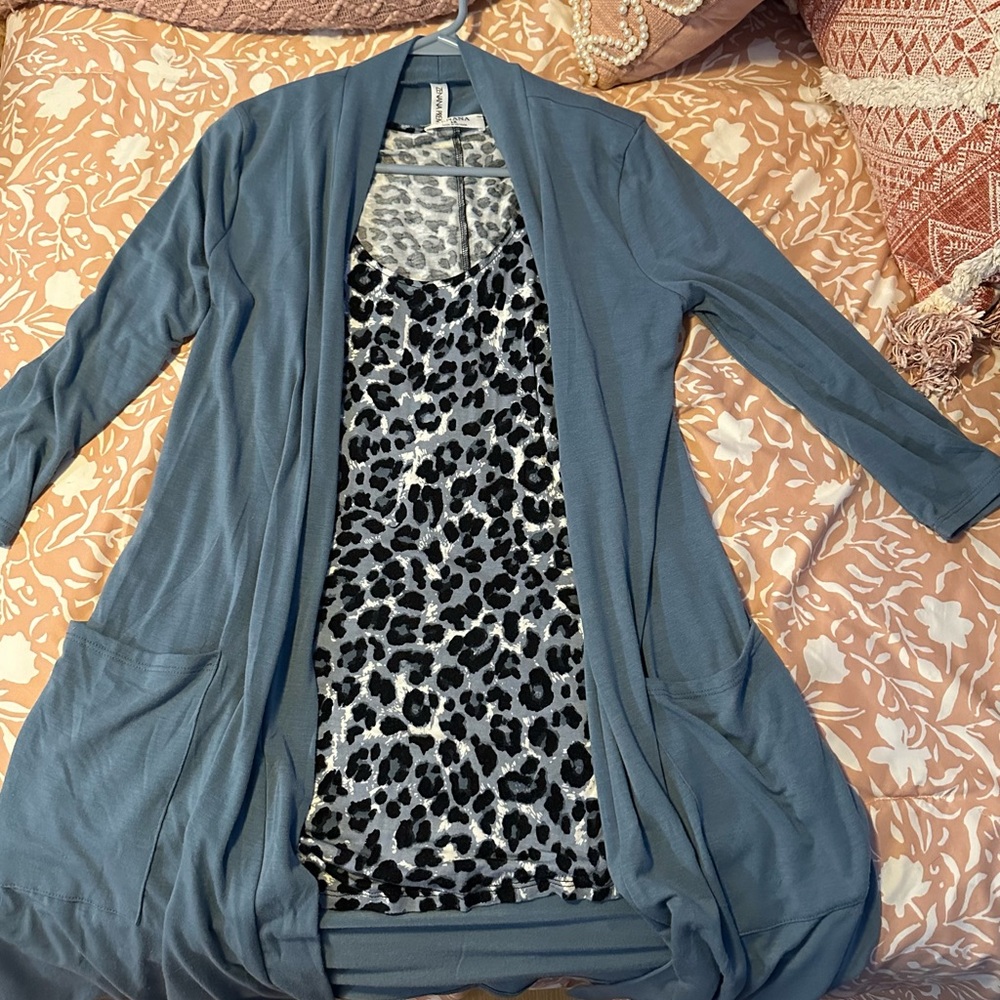 Women’s plus size tank top and cotton cover